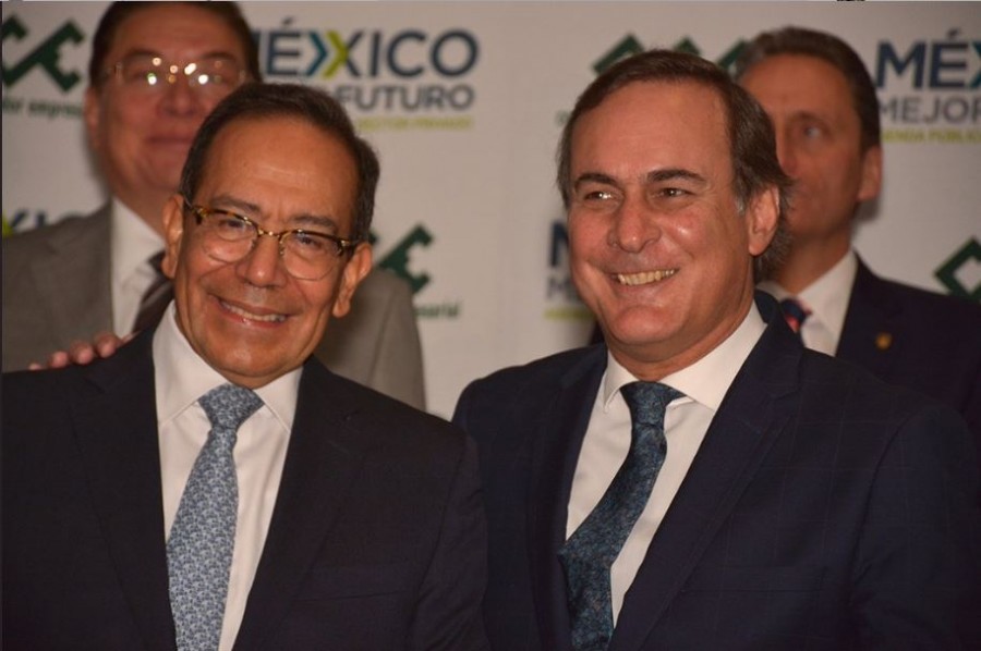 Salazar Lomelín (Izquierda) fue elegido por unanimidad por los siete organismos afiliados al máximo representante de la iniciativa privada en México. Imagen de CCE.