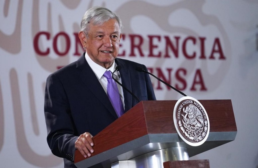 El presidente Andrés Manuel López Obrador reiteró su compromiso para rescatar a la empresa estatal Petróleos Mexicanos. Foto cortesia de presidencia. 