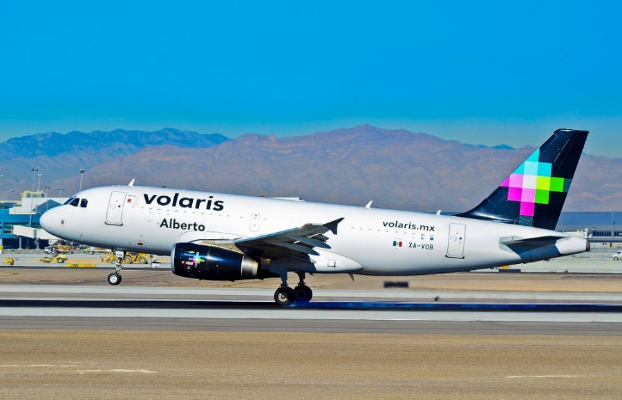 Volaris dijo que retomaría la venta de boletos de las cuatro rutas que suspendió el lunes. Foto de archivo.