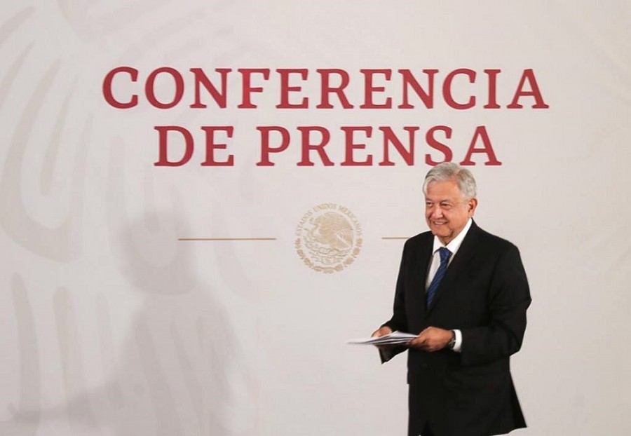 El presidente Andrés Manuel López Obrador reiteró su compromiso por buscar la estabilidad económica del país. Foto cortesía de presidencia. 