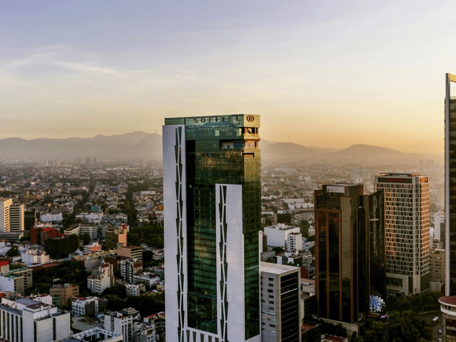 El nuevo Sofitel está ubicado sobre una de las principales avenidas de la Ciudad de México, Paseo de la Reforma. Foto de Accor.