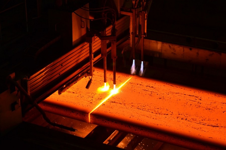 En concreto, la empresa planea incrementar el uso de gas coque de 87 a 95%, mientras que el gas alto horno pasaría de 65 a 72%. Foto Ahmsa