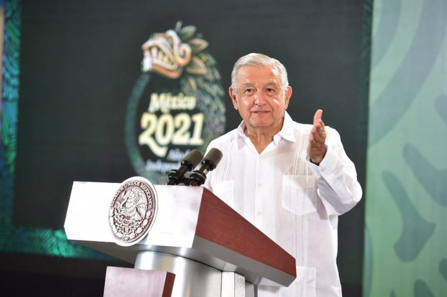 López Obrador confirmó el traslado de las oficinas de Pemex a Ciudad del Carmen, Campeche. Foto Presidencia