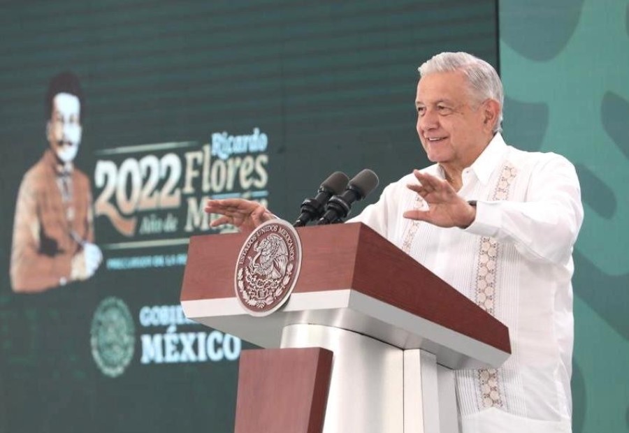 El presidente López Obrador dijo que corresponderá a la Secretaría de Hacienda y Crédito Público dar el informe técnico de la operación, Foto Oficina de Presidencia
