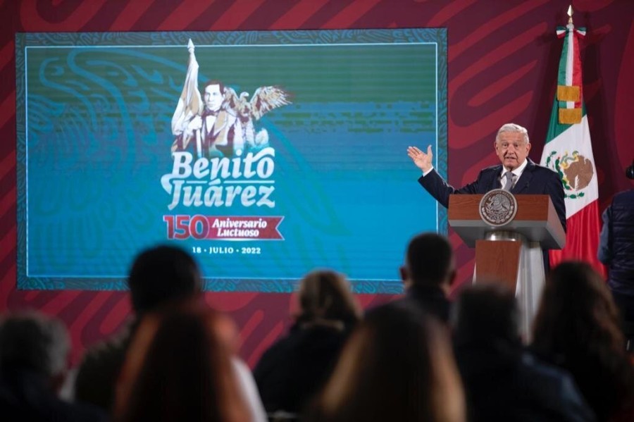López Obrador llamó a las cerveceras y refresqueras en Nuevo León a reducir su consumo de agua para destinarla al uso doméstico. Foto Presidencia