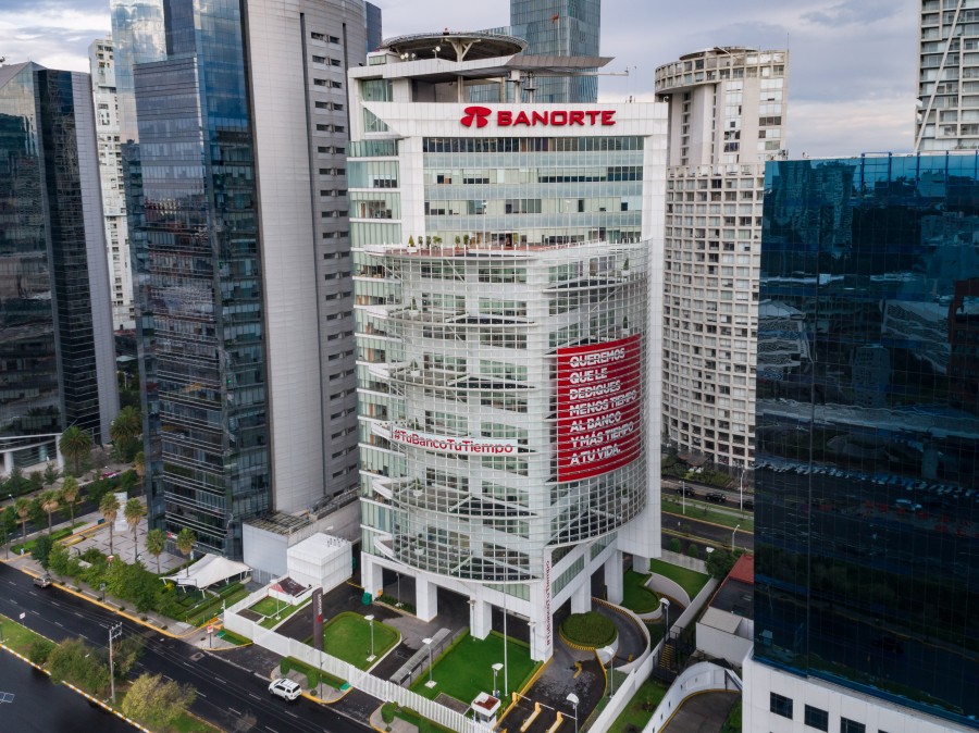 Banorte recibe autorización de la CNBV para crear un banco digital. Foto archivo