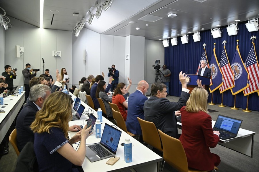 La Fed entrega un nuevo aumento de 75 pb a sus tasas y dejó la puerta abierta a una reducción en el ritmo de alzas. Foto de Flickr/Federal Reserve