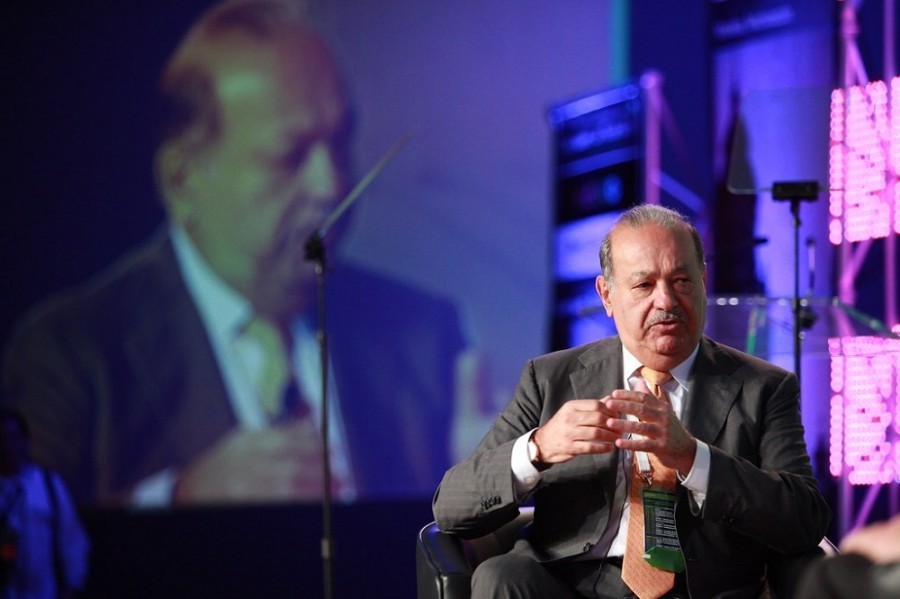 La empresa tiene contemplado recaudar hasta 30 mil millones de pesos (mil 542 millones de dólares) con la emisión de cuatro bonos, que pagarán una tasa de interés variable, resultado de adicionar un cierto porcentaje a la Tasa de Interés Interbancaria de Equilibrio a un plazo de hasta 28 días. Foto archivo