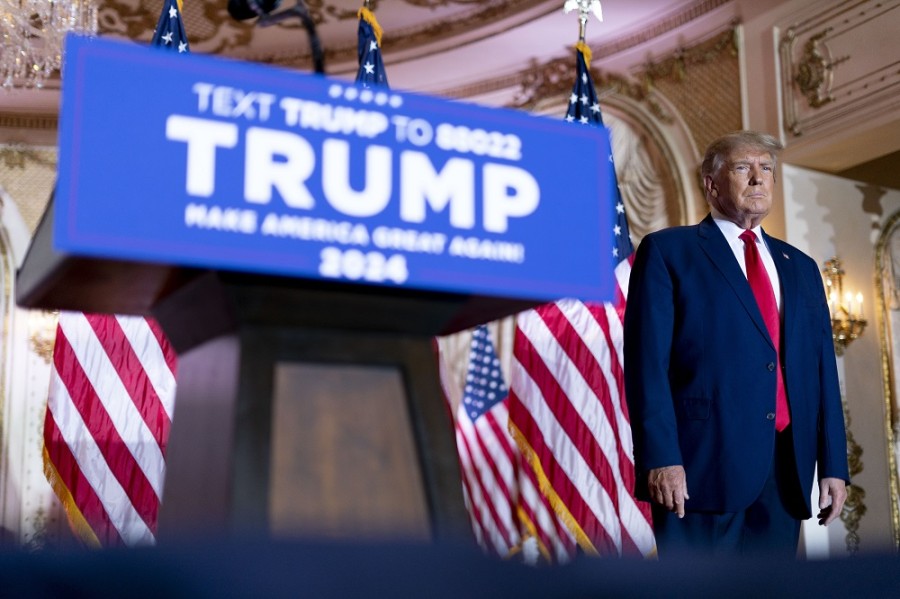 Trump anuncia formalmente que competirá por la presidencia de Estados Unidos en 2024. Foto de AP/Andrew Harnik