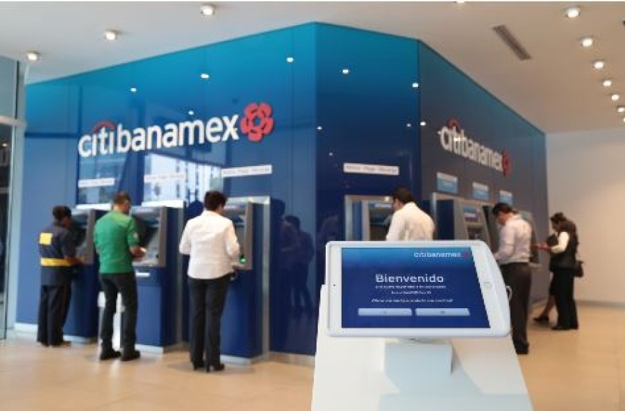 De acuerdo con Reuters, el financiamiento fue comprometido con varios bancos, entre los que destacan Barclays y HSBC, aunque los acuerdos aún no son definitivos. Foto archivo