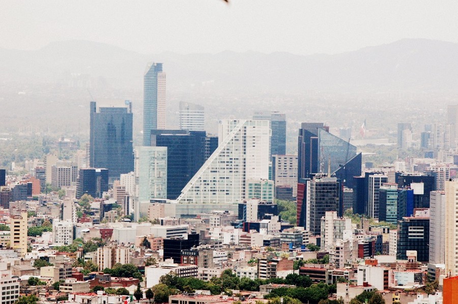 Analistas de GBM dijeron que la oportunidad de la relocalización de cadenas productivas o nearshoring siguió impulsado la actividad en el país durante los primeros meses de 2023. Foto Flickr/Xronis