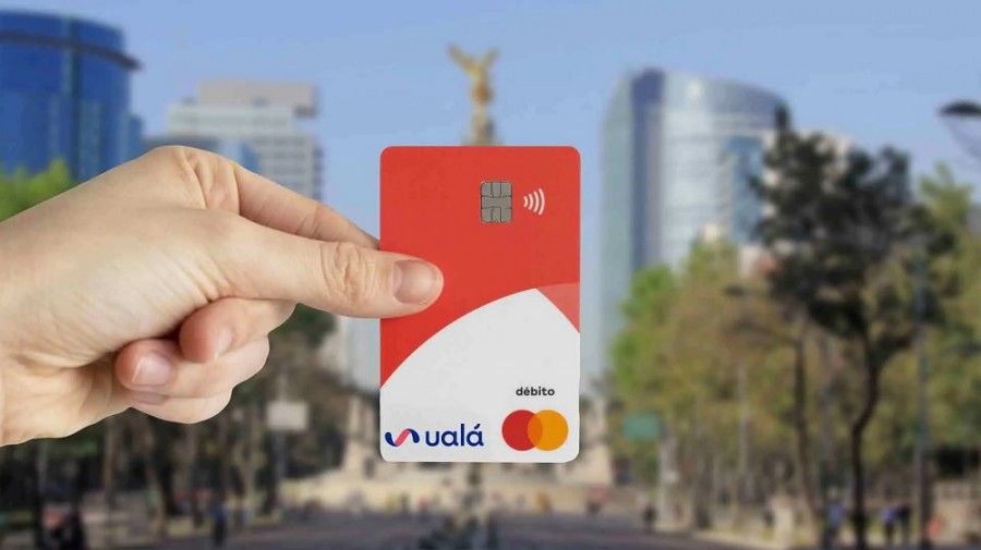 Ualá dijo que el servicio se realiza digitalmente al registrarse en la aplicación móvil y los clientes podrán acceder a los fondos de su cuenta una vez que se encuentren activados y reciban el dinero. Foto Ualá