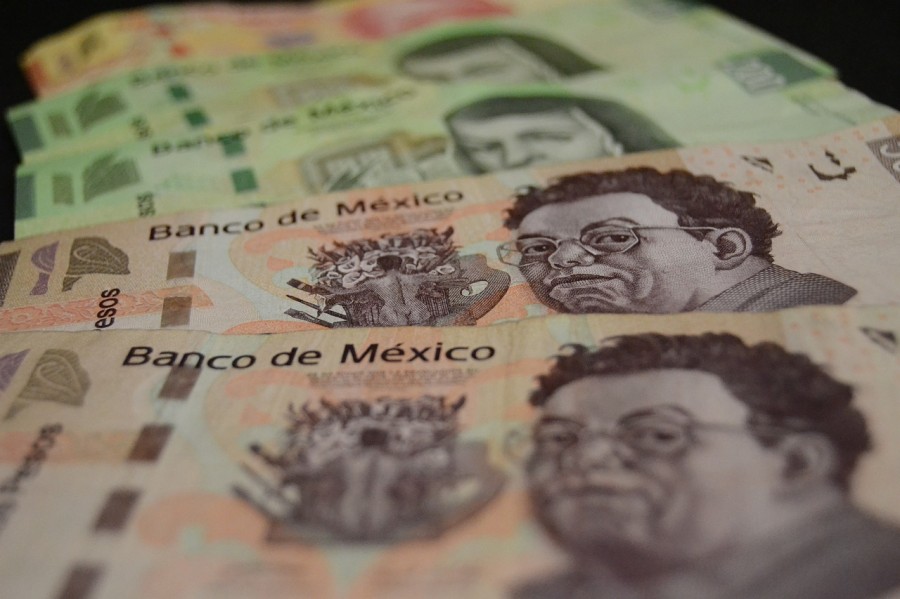 El elevado costo del dinero no ha frenado las emisiones de deuda en la Bolsa Mexicana de Valores este año. Foto archivo