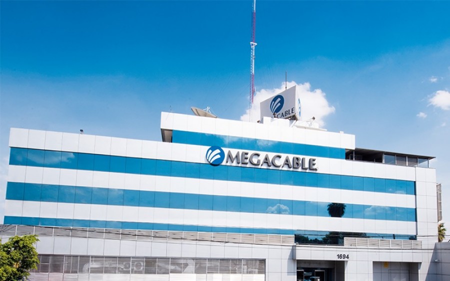 La empresa, con sede en Guadalajara, dijo que la inversión fue destinada para la construcción de más de 400 kilómetros adicionales de red de fibra óptica, con el objetivo de ampliar la cobertura de servicios de telecomunicaciones, entretenimiento y Tecnologías de la Información en ese estado. Foto Megacable