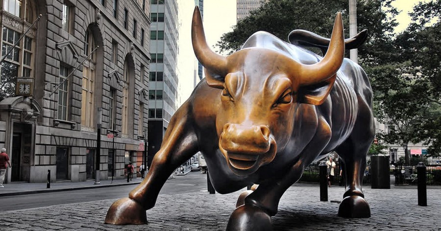 Tanto Wall Street como las bolsas de México presentaron rendimientos a ritmo de doble dígito durante 2023, año que guiaron las expectativas monetarias. Foto archivo