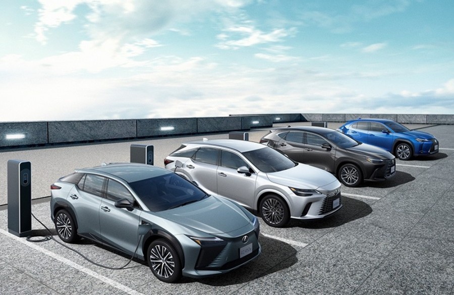 Fotografía de la línea eléctrica e híbrida de Lexus, la marca de lujo de la japonesa Toyota, que es uno de los principales fabricantes de modelos híbridos en el mundo. Foto de la empresa