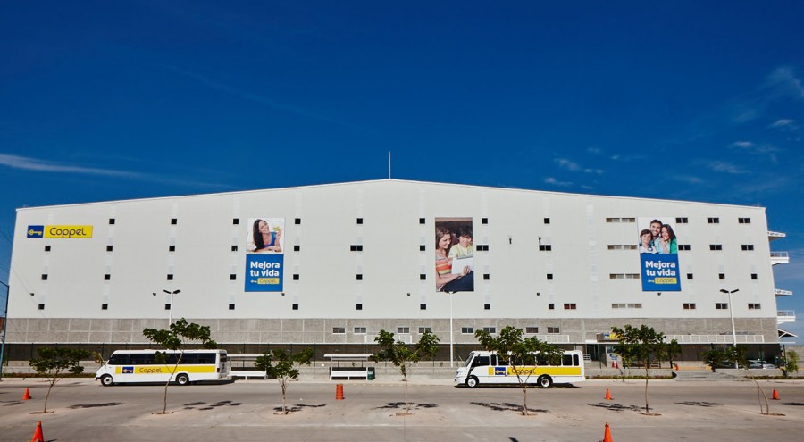 La empresa, con sede en Culiacán, dijo que planea inaugurar más de 100 nuevas tiendas en sus diferentes formatos, que se sumarán a las mil 782 que operan actualmente en México, así como en la renovación de inmuebles existentes. Foto Coppel