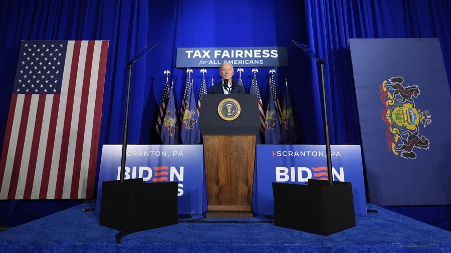El presidente Joe Biden habla en un evento de campaña. Foto AP/Alex Brandon