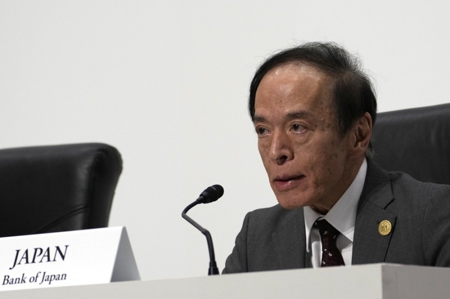 El gobernador del Banco de Japón no cierra la puerta a un aumento de tasas en el país si la inflación sube más rápido de lo esperado. Foto AP/Shuji Kajiyama