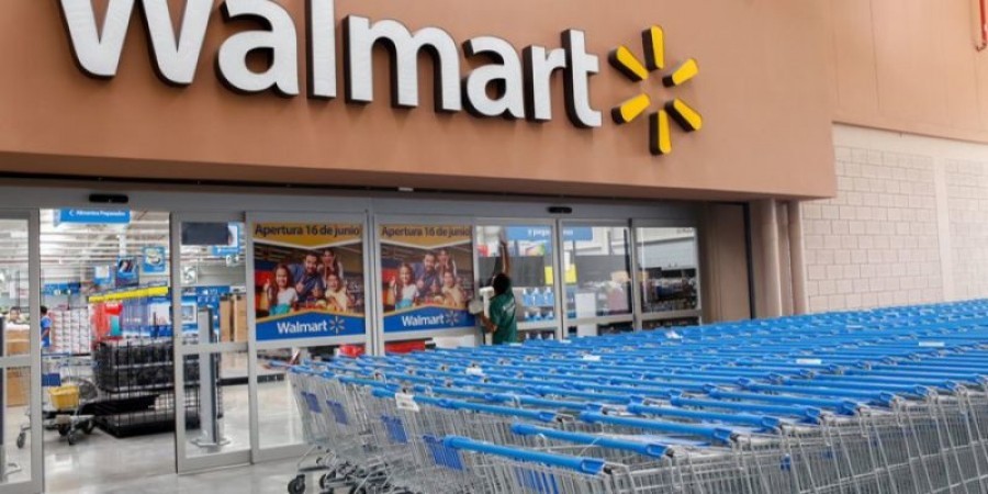 Las emisoras relacionadas con alimentos y bebidas, las cadenas de supermercados y otras de consumo fueron las que en conjunto perdieron menos en la bolsa tras los resultados electorales. Foto Walmart de México y Centroamérica