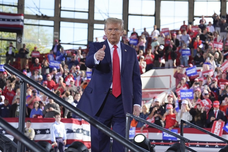 En las últimas semanas, Trump retomó una postura dura contra México, tal y como lo hizo en sus campañas presidenciales anteriores, lo cual incluye sus preocupaciones de migración y tráfico de drogas. Foto AP/Evan Vucci