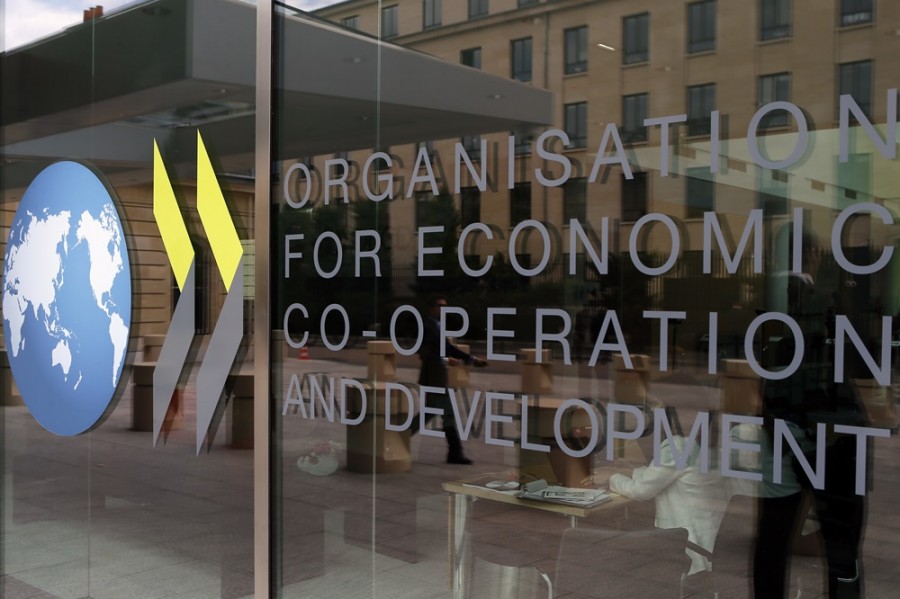La OCDE mejora sus perspectivas de crecimiento económico mundial en 2025. Foto AP/Francois Mori